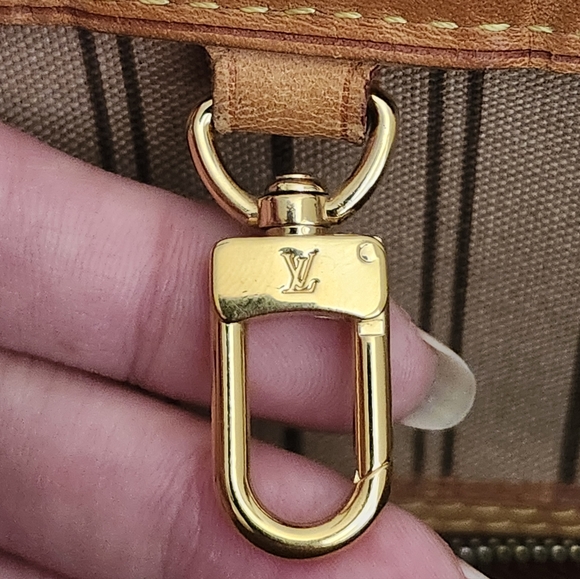 Louis Vuitton Neverfull Tote Monogram Canvas PM - Picture 12 of 17